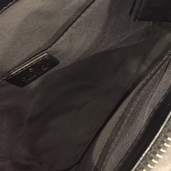 GG Black Small Messenger Bag - Picture 6 of 11